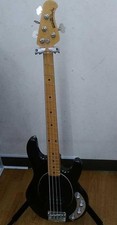 Musicman Stingray Ernie Ball Chitarra elettrica usata