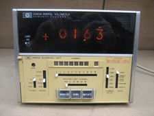 voltmetro digitale vintage HP