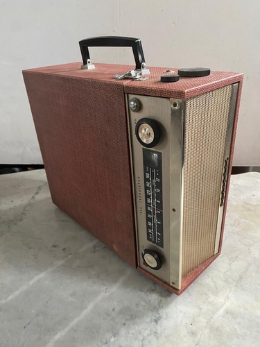 Radio portatile vintage - radio,
