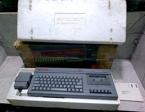 Sinclair spectrum 128k made - sinclair,