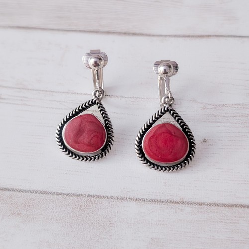Vintage clip earrings - clip, red