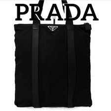 Borsa tote PRADA in nylon nero