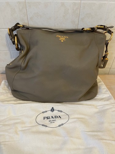 Prada grey vitello - grey,