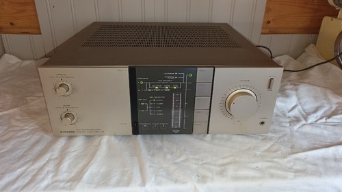 Pioneer stereo integrated - stereo,