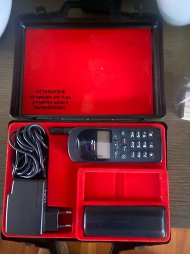 Vecchio telefono cellulare sip - vecchio,