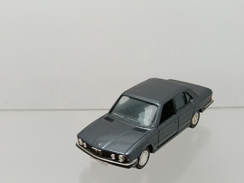 1149 bmw 528i - bmw, 1:43