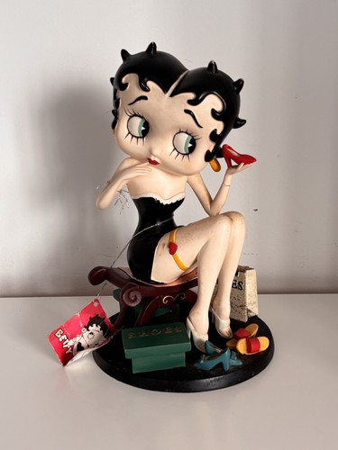 2009 betty boop - 2009, “fitting