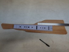 lap steel guitar liuteria artigianale stile gretsh con gambe e custodia