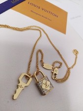 Louis Vuitton necklace 