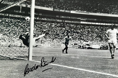 Gordon banks hand signed - banks, 12x8