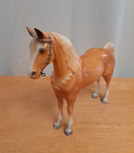 Breyer horse western - breyer,