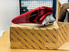 TOYOTA AURIS 2015-18 GENUINE