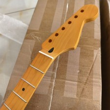 Giallo 22 Fret Strat Guitar