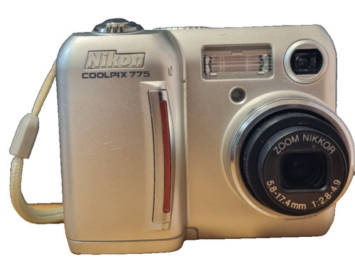Nikon coolpix 775 - nikon, 2,1