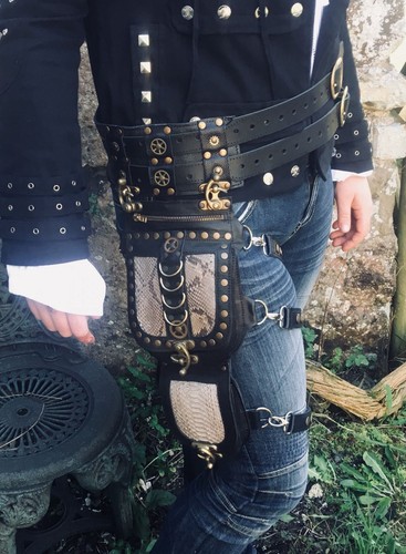 Pelle serpente steampunk - &,