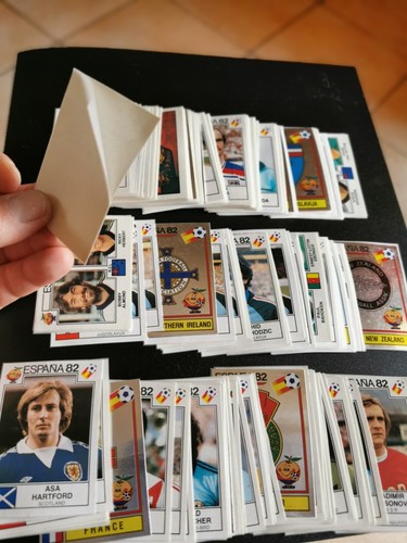 Figurine calciatori panini - figurine,