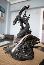 Sideshow - Alien Pile Statue -