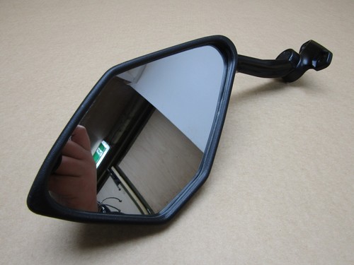 Specchio retrovisore sinistro