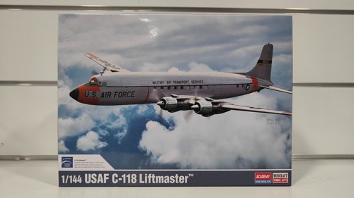 Usaf 118 liftmaster - c-118,