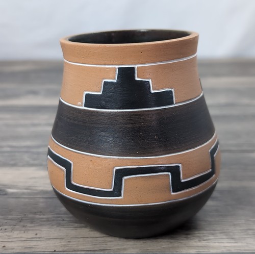 Vaso pine ridge - vaso, sioux