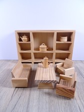 Mobile per bambole vintage in