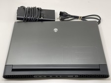 Alienware M18 R2 14a generazione Core i9-14900HX 2 TB SSD 64 GB RAM 18 pollici QHD buono