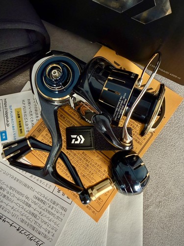 Daiwa saltiga 4000 - daiwa, 4000-h