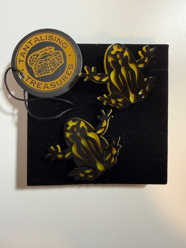 Corroboree frog mini - frog, spilla