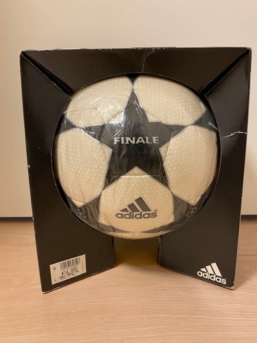 Adidas finale 2001 - finale, 2002