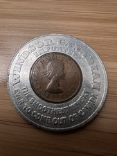 1964 WINDSOR CANADIAN IMPORTED WHISKY ENCASED CENT COIN LUCKY TOKEN - G581