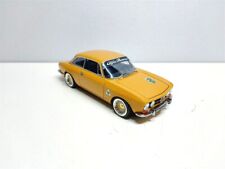 Alfa Romeo 1750 GTV Giallo Ocra Tuning del 1970 - 1/18 Artigianale base Norev