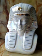 Statua di faraone egizio