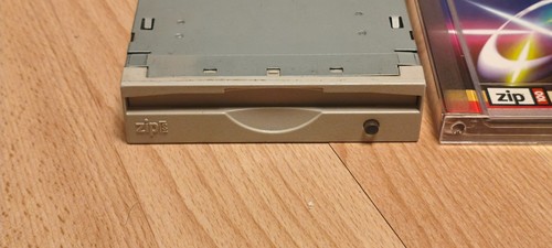 Iomega zip 100 scsi - zip,