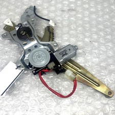 Alzavetro e motore posteriore