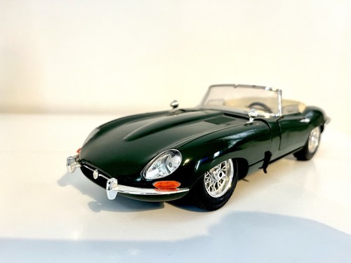 Jaguar type cabrio - type, 1/18