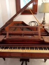 Antico pianoforte a coda dell 800 con tasti In Avorio 