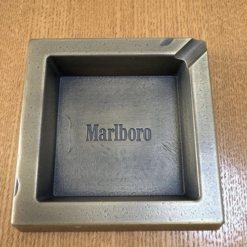 Posacenere quadrato marlboro - quadrato,