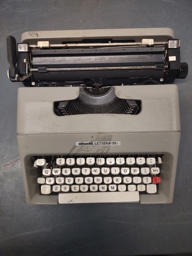 Olivetti lettera typewriter - 35,