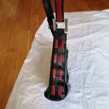 Borsa vintage in pelle nera con inserti rossi