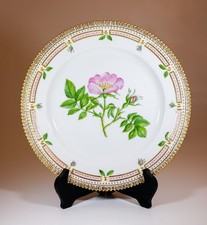 Piatto 3550 - Flora Danica -