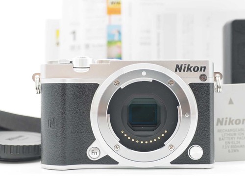 Nikon 8 megapixel - 20,8,
