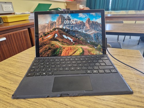 Microsoft surface pro 128 - 7,
