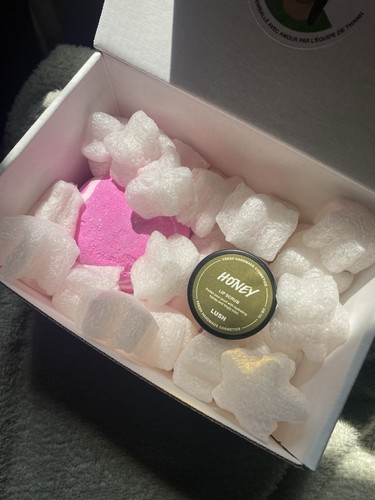 Lush snow fairy bath - lush,