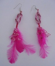 ORECCHINI CON PERLINE E PIUME