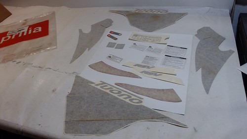 Serie decalco rsv 1000 tuono - rsv,