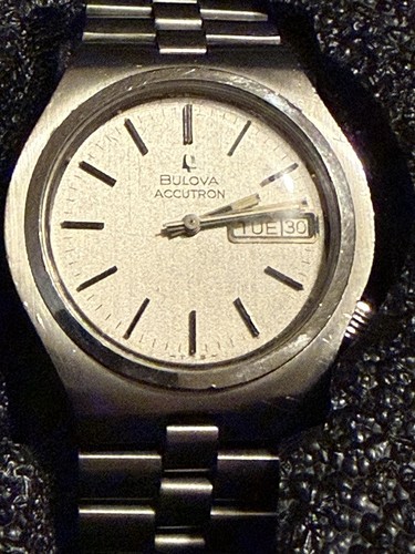 Accutron 2182