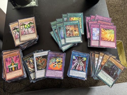 Mixed lot 250 - yu-gi-oh!,