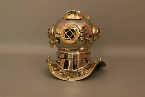 Antico casco subacqueo - , stile