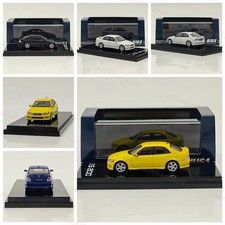 Modellino auto pressofuso 1/64