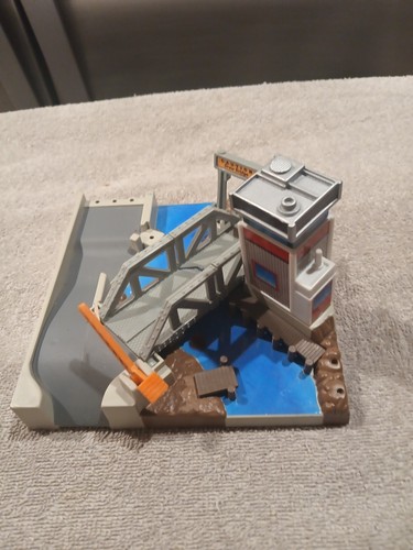 Micro machines drawbridge - micro,